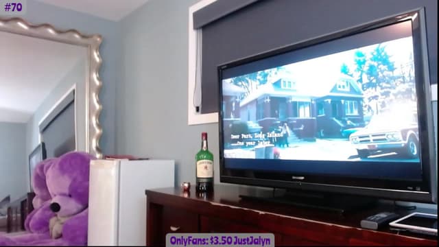 Gallery image thumbnail from Jalyn's myfreecams stream on, 10/11/2023, 24:23 image 14 of 20