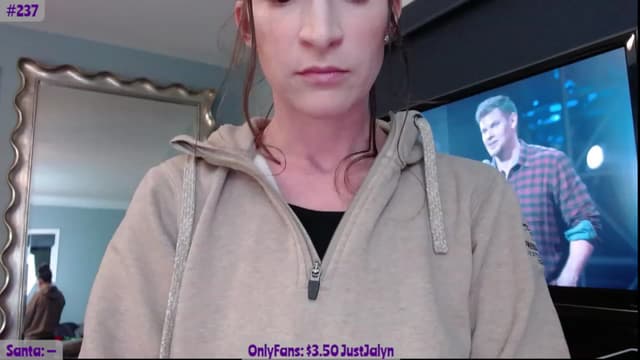Gallery image thumbnail from Jalyn's myfreecams stream on, 11/30/2023, 24:26 image 12 of 20