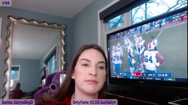 Gallery image thumbnail from Jalyn's myfreecams stream on, 12/10/2023, 23:01 image 6 of 20
