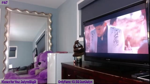 Gallery image thumbnail from Jalyn's myfreecams stream on, 12/28/2023, 01:56 image 19 of 20