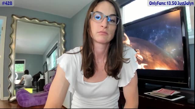 Gallery image thumbnail from Jalyn's myfreecams stream on, 07/07/2024, 19:52 image 10 of 20