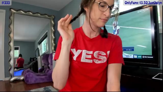 Gallery image thumbnail from Jalyn's myfreecams stream on, 08/24/2024, 21:45 image 9 of 20