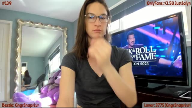 Gallery image thumbnail from Jalyn's myfreecams stream on, 10/26/2024, 17:16 image 9 of 20