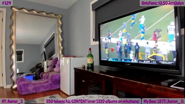 Gallery image thumbnail from Jalyn's myfreecams stream on, 11/12/2024, 03:05 image 11 of 20