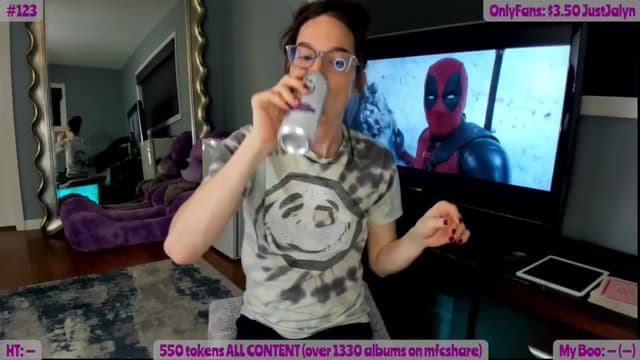 Gallery image thumbnail from Jalyn's myfreecams stream on, 11/13/2024, 01:27 image 1 of 20