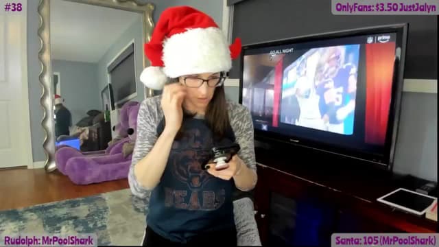 Gallery image thumbnail from Jalyn's myfreecams stream on, 12/13/2024, 01:26 image 12 of 20