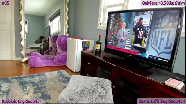 Gallery image thumbnail from Jalyn's myfreecams stream on, 12/22/2024, 17:01 image 10 of 20