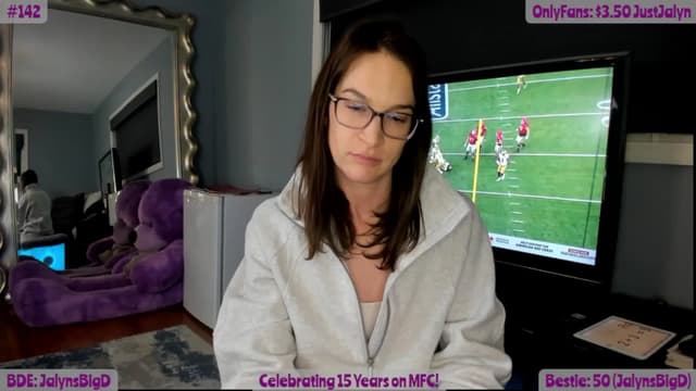 Gallery image thumbnail from Jalyn's myfreecams stream on, 01/10/2025, 24:23 image 15 of 20