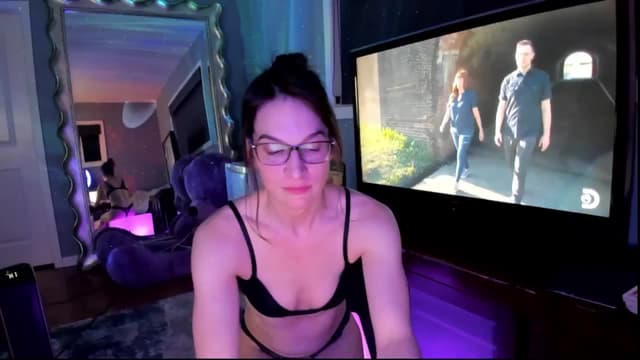 Gallery image thumbnail from Jalyn's myfreecams stream on, 02/04/2025, 03:03 image 17 of 20