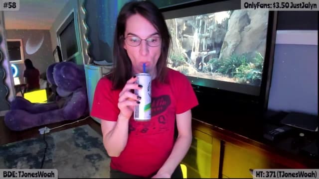 Gallery image thumbnail from Jalyn's myfreecams stream on, 03/15/2025, 24:20 image 8 of 20