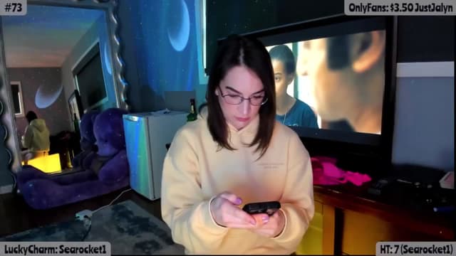 Gallery image thumbnail from Jalyn's myfreecams stream on, 04/01/2025, 24:00 image 8 of 20