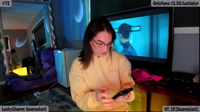 Gallery image thumbnail from Jalyn's myfreecams stream on, 04/01/2025, 24:00 image 16 of 20