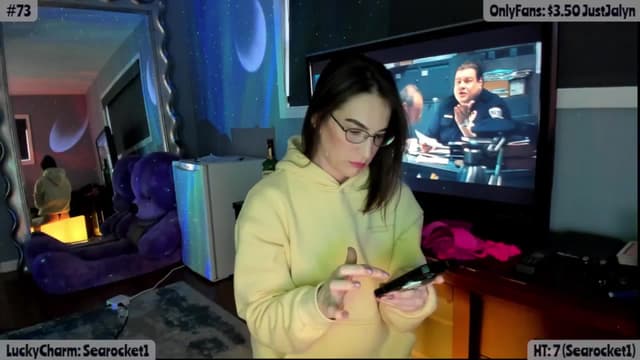 Gallery image thumbnail from Jalyn's myfreecams stream on, 04/01/2025, 24:00 image 14 of 20