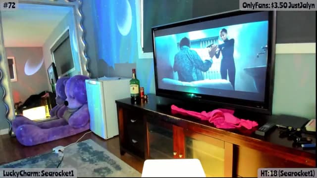 Gallery image thumbnail from Jalyn's myfreecams stream on, 04/01/2025, 24:00 image 19 of 20