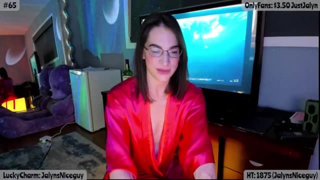 Gallery image thumbnail from Jalyn's myfreecams stream on, 04/01/2025, 01:24 image 14 of 20