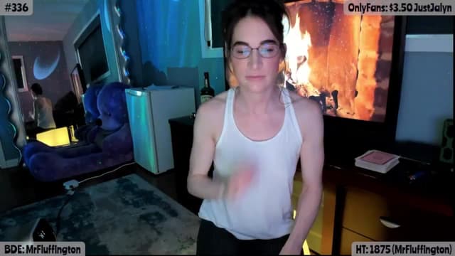 Gallery image thumbnail from Jalyn's myfreecams stream on, 04/01/2025, 23:52 image 7 of 20