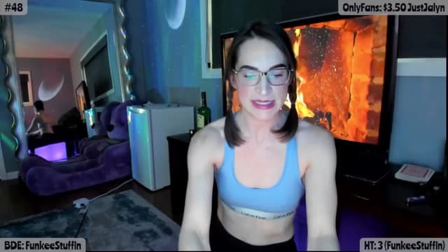 Gallery image thumbnail from Jalyn's myfreecams stream on, 04/04/2025, 23:31 image 20 of 20