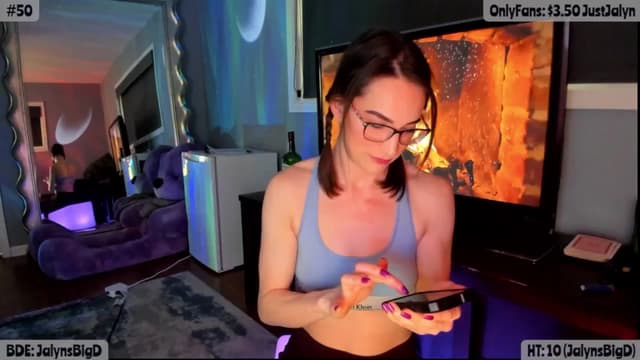Gallery image thumbnail from Jalyn's myfreecams stream on, 04/05/2025, 24:02 image 2 of 20