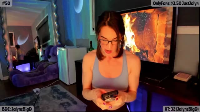 Gallery image thumbnail from Jalyn's myfreecams stream on, 04/05/2025, 24:27 image 6 of 20