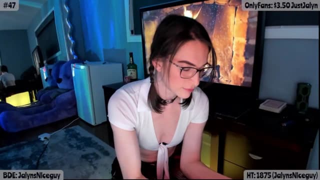 Gallery image thumbnail from Jalyn's myfreecams stream on, 04/05/2025, 02:17 image 7 of 20