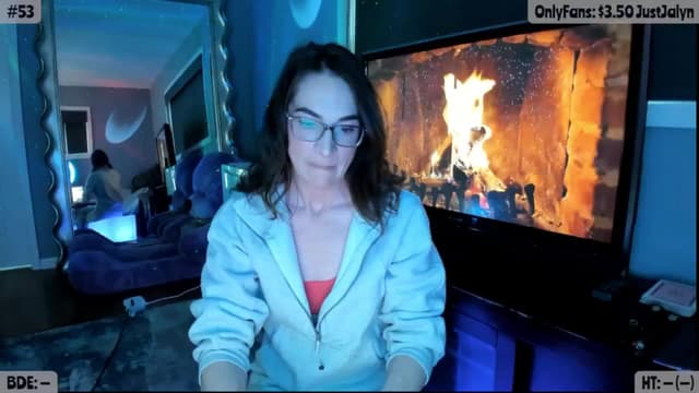 Gallery image thumbnail from Jalyn's myfreecams stream on, 04/11/2025, 24:02 image 2 of 20