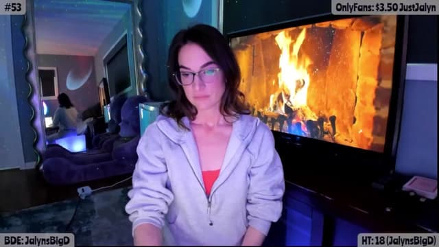 Gallery image thumbnail from Jalyn's myfreecams stream on, 04/11/2025, 24:02 image 17 of 20