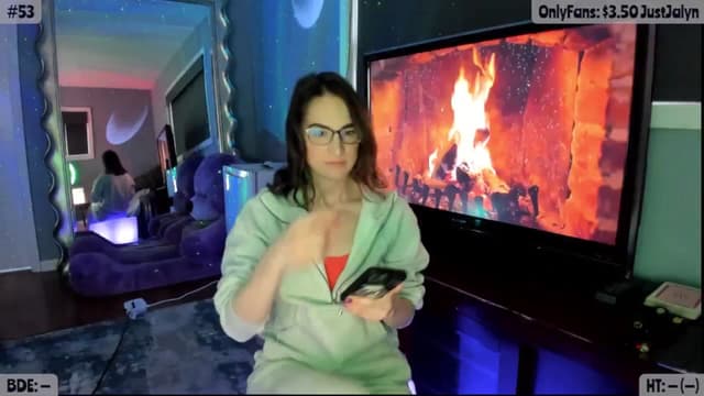 Gallery image thumbnail from Jalyn's myfreecams stream on, 04/11/2025, 24:02 image 5 of 20