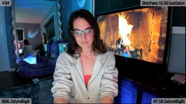 Gallery image thumbnail from Jalyn's myfreecams stream on, 04/11/2025, 24:02 image 19 of 20