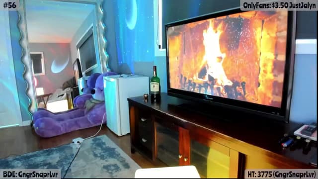 Gallery image thumbnail from Jalyn's myfreecams stream on, 04/12/2025, 24:02 image 5 of 20