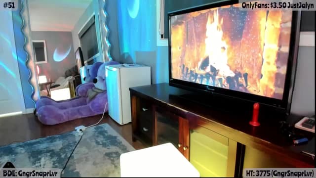 Gallery image thumbnail from Jalyn's myfreecams stream on, 04/12/2025, 01:51 image 18 of 20