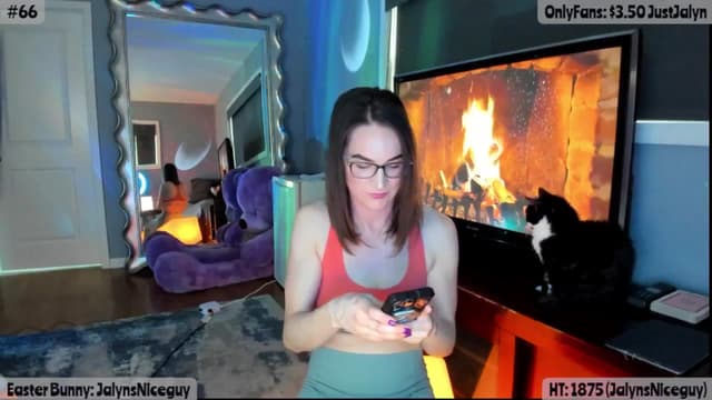Gallery image thumbnail from Jalyn's myfreecams stream on, 04/15/2025, 24:01 image 8 of 20