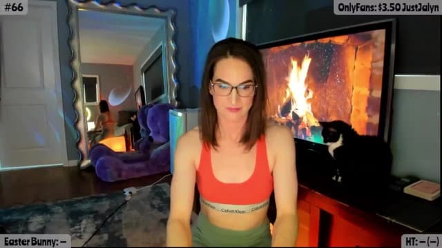 Gallery image thumbnail from Jalyn's myfreecams stream on, 04/15/2025, 24:01 image 5 of 20