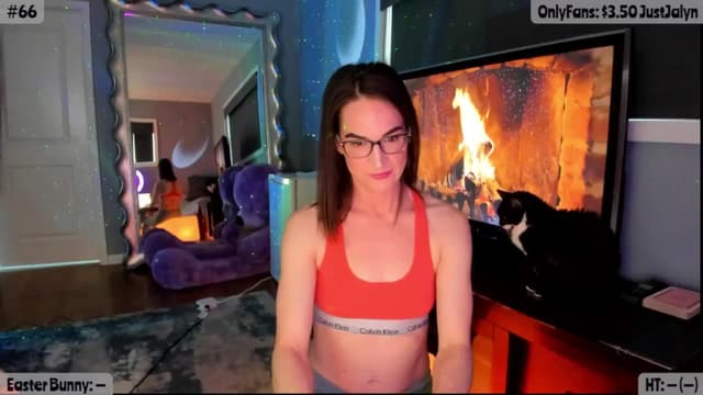 Gallery image thumbnail from Jalyn's myfreecams stream on, 04/15/2025, 24:01 image 3 of 20