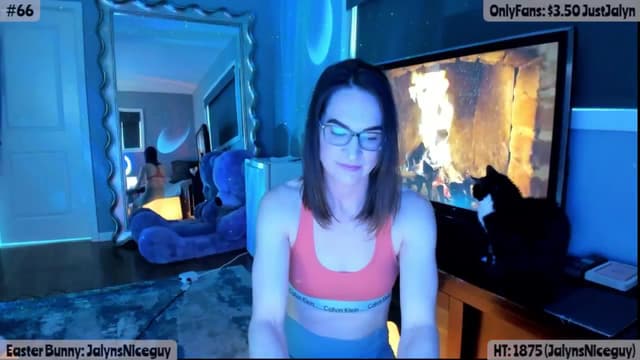 Gallery image thumbnail from Jalyn's myfreecams stream on, 04/15/2025, 24:01 image 7 of 20
