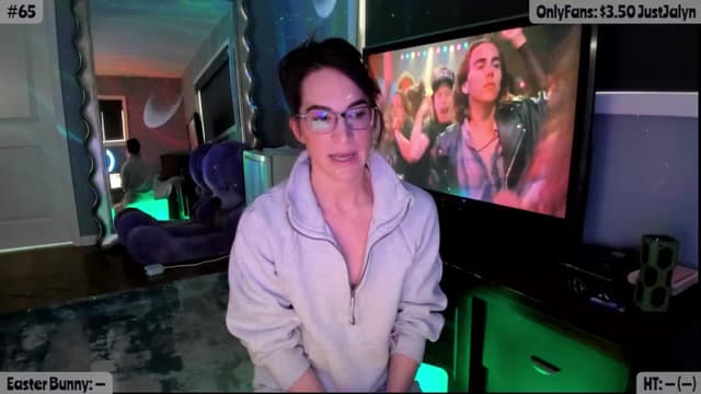 Gallery image thumbnail from Jalyn's myfreecams stream on, 04/15/2025, 23:38 image 5 of 20