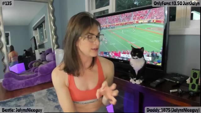 Gallery image thumbnail from Jalyn's myfreecams stream on, 08/23/2025, 24:02 image 12 of 20