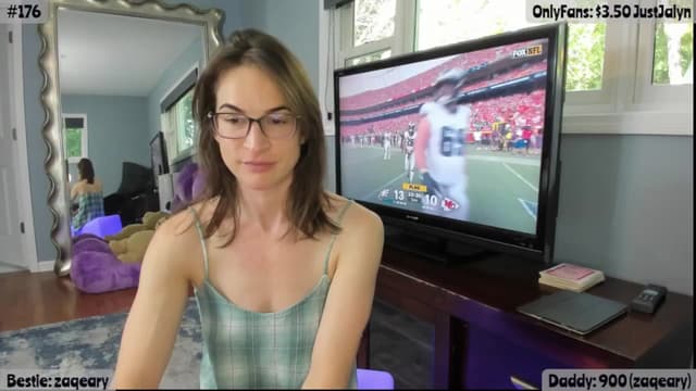 Gallery image thumbnail from Jalyn's myfreecams stream on, 09/14/2025, 22:20 image 5 of 20