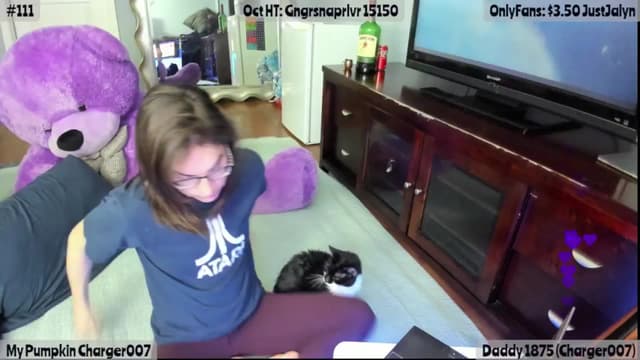 Gallery image thumbnail from Jalyn's myfreecams stream on, 10/28/2025, 24:02 image 9 of 20