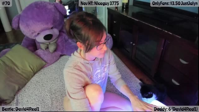Gallery image thumbnail from Jalyn's myfreecams stream on, 11/07/2025, 24:22 image 19 of 20