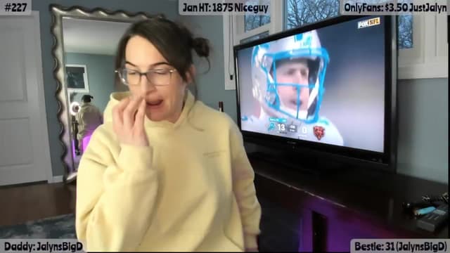 Gallery image thumbnail from Jalyn's myfreecams stream on, 01/04/2026, 23:49 image 5 of 20