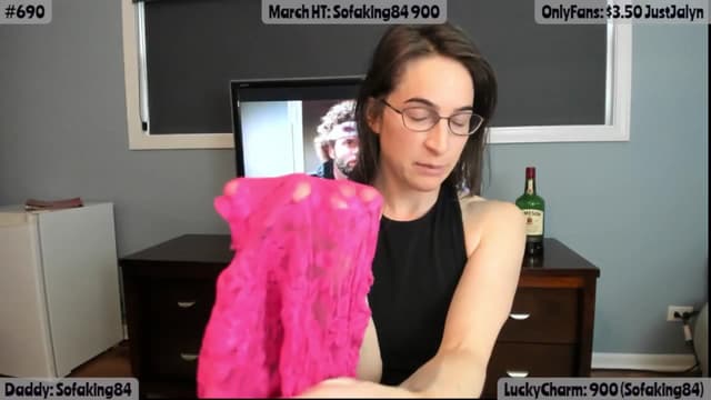 Gallery image thumbnail from Jalyn's myfreecams stream on, 03/01/2026, 23:22 image 15 of 20