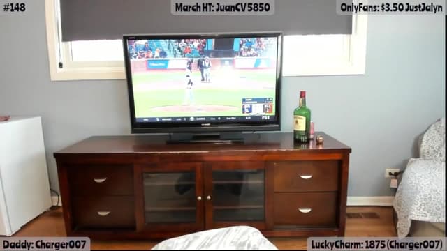 Gallery image thumbnail from Jalyn's myfreecams stream on, 03/28/2026, 23:24 image 18 of 20