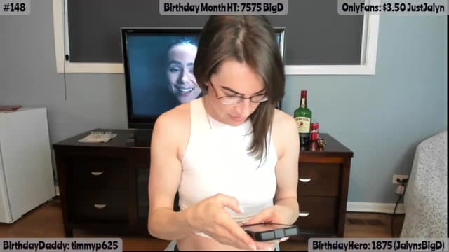 Gallery image thumbnail from Jalyn's myfreecams stream on, 05/14/2026, 01:19 image 12 of 20