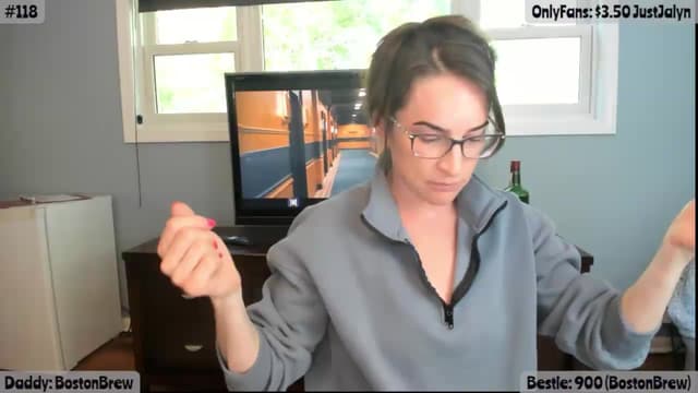 Gallery image thumbnail from Jalyn's myfreecams stream on, 06/18/2026, 23:01 image 3 of 20