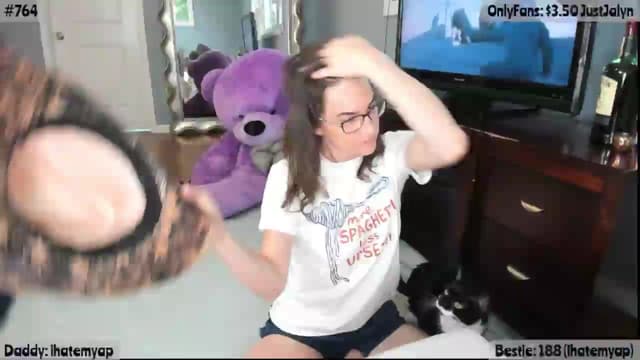 Gallery image thumbnail from Jalyn's myfreecams stream on, 07/04/2026, 14:59 image 10 of 20