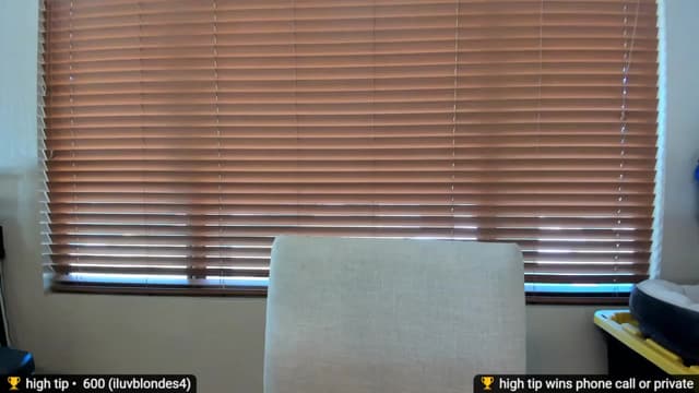 Gallery image thumbnail from Jayne's myfreecams stream on, 11/15/2022, 18:30 image 15 of 20