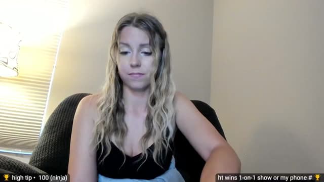 Gallery image thumbnail from Jayne's myfreecams stream on, 02/28/2024, 20:06 image 18 of 20