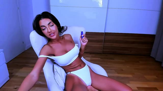 Gallery image thumbnail from Joyxs's myfreecams stream on, 09/23/2023, 01:39 image 12 of 20