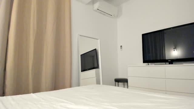 Gallery image thumbnail from Joyxs's myfreecams stream on, 04/22/2024, 22:05 image 19 of 20