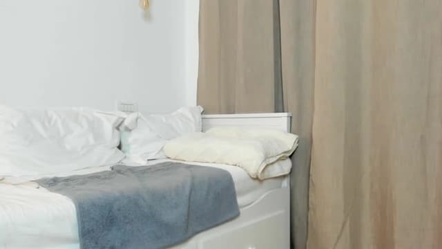 Gallery image thumbnail from Joyxs's myfreecams stream on, 05/01/2026, 21:43 image 19 of 20